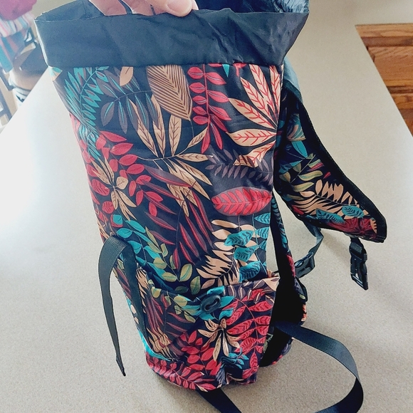 Tropical Leaves Drawstring Backpack Colorful Day Bag - Picture 6 of 13